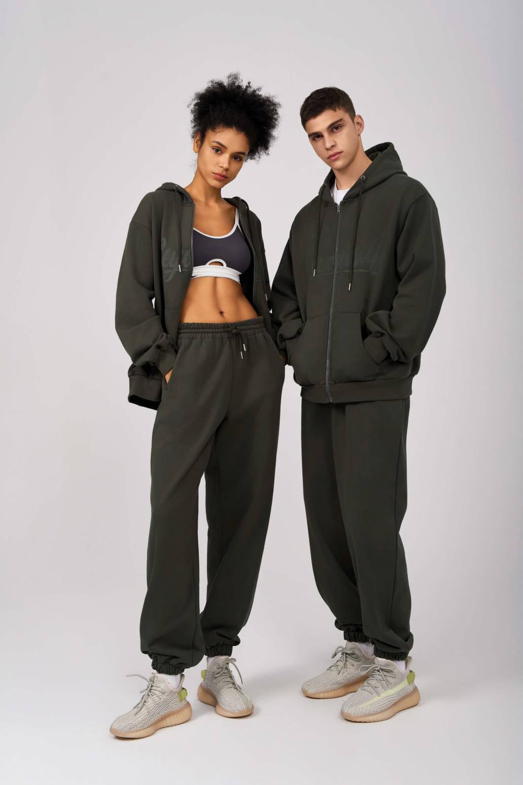 2024 wholesale customized zipper pocket hoodie set unisex full zip up hoodies sweatshirts men two piece sets